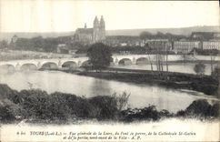 CPA Tours L et L Vue generale de la Loire du Pont de pierre de la Cathedrale St Galien 