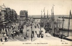 CPA Le Treport Le Quai Francois 1er Bateaux