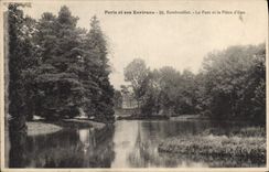 CPA Paris et ses Environs Rambouillet Le Parc et la Place d'Eau 
