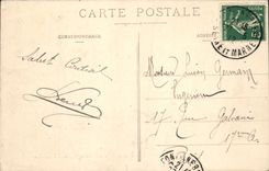 CPA Palais de Fontainebleau Escalier du Fer a Cheval et Facade sur le Chateau 