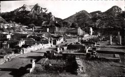 CPM Paysages de Provence Les Fouilles de Glanum et les Alpilles 