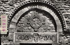 CPM Saint Genix des Fontaines P O Bas relief du Moyen Age 