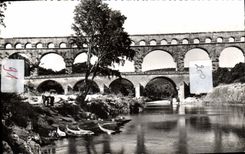 CPM Le Pont du Gard Gard Aqueduc romain construit avant l'ere chretienne sur l'ordre d'Agrippa pour 
