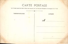 CPA Chateau de Boisy pres Roanne Cour interieure