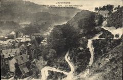 CPA L'Auvergne Puy de Dome La Bourboule les Lacets de la roche des Fees 