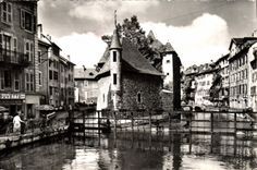 CPA Annecy le Palais de l'Isle et le Canal du Thiou 