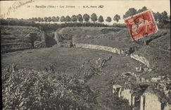 CPA Senlis Oise Les Arenes 