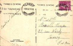 CPA Les Pyrenees Tarbes La Cathedrale