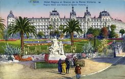 CPA Nice Hotel Regina et Statue de la Reine Victoria 