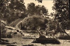 CPA La Douce France Nimes Gard Jardin de la Fontaine 