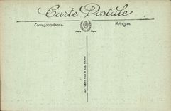 CPA Les Ruines de la grande guerre Reims La Cathedrale Portail gauche apres l'incendie 