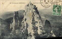 CPA Environs de Grenoble Les Trois Puoelles 