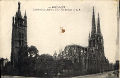CPA Bordeaux Cathedrale St Andre et Tour Pey Berland 