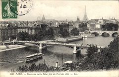 CPA Paris Panorama sur la Seine pris du Pont des Arts Tour Eiffel