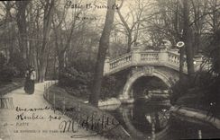 CPA Paris La Passerelle du Parc Montchau 