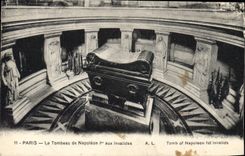 CPA Paris Le Tombeau de Napoleon I aux Invalides 
