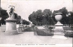 CPA Paris Allee centrale du Jardin des Tuileries 