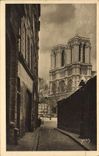 CPA Paris en flanant Notre Dame vue de la Rue Saint Julien le Pauvre 