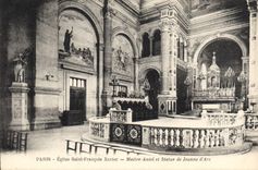 CPA Paris Eglise Saint Francois Xavier Maitre Autel et Statue de Jeanne d'Arc 