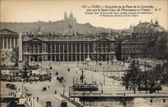 CPA Paris Ensemble de la place de la Concorde pris vers le Sacre Coeur de Montmartre et l'Opera 