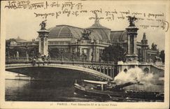 CPA Paris Pont Alexandre III et le Grand Palais Bateau