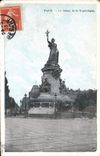 CPA Paris La Statue de la Republique 