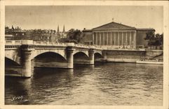CPA Paris La Chambre des Deputes et le Pont de la Concorde 