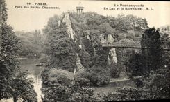 CPA Paris Parc des Buttes Chaumont Le Pont suspendu Le Lac et le Belvedere 