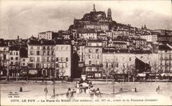 CPA Le Puy La Place du Breuil Vue mediane ornee de la Fontaine Crozatier 