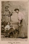 CPA Fleurs de Jardin Femme Enfant