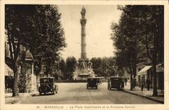 CPA Marseille La Place Castellane et la Fontaine Cantini 