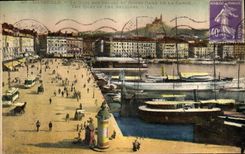 CPA Marseille Le Quai des Belges et Notre Dame de la Garde Bateaux