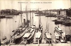 CPA Marseille Vue generale du Vieux Port Bateaux