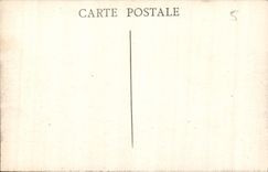 CPA Marseille Un Coin du Vieux Port et Notre Dame de la Garde 