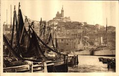 CPA Marseille Bouches du Rhone Notre Dame de la Garde vue du Vieux Port 