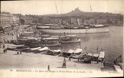 CPA Marseille Le Quai des Belges et Notre Dame de la Garde 