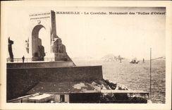 CPA Marseille La Corniche Monument des Poilus d'Orient 