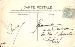 CPA Marseille Un coin du Vieux Port et Notre Dame de la Garde 