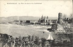 CPA Marseille Le Fort St Jean et la Cathedrale 