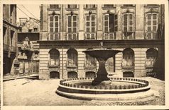 CPA Aix en Provence B du R Place d'Albertas 