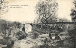 CPA Aix en Provence Les Bords de l'Arc La Passerelle 