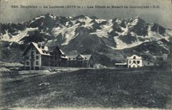 CPA Dauphine Le Lautaret Les Hotels et Massif de Combeynot 