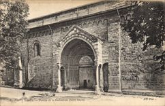 CPA Embrun Porche de la Cathedrale 