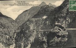 CPA Les Alpes Vallee du Queyras Vue panoramique de la Nouvelle Route dans les Gorges du Guil 