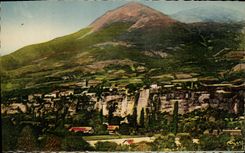 CPA Embrun Htes Alpes Vue Generale et le Mont Guillaume 