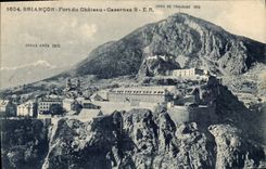 CPA Briancon Fort du Chateau Casernes 