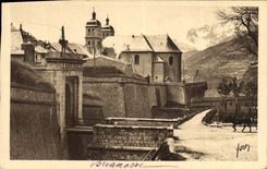 CPA Briancon Htes Alpes La Porte de Pignerol et l'Eglise 