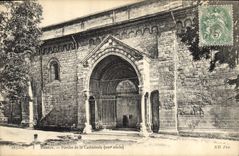 CPA Embrun Porche de la Cathedrale XIII siecle 