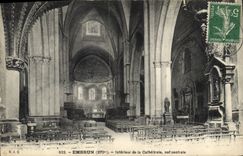 CPA Embrun Interieur de la Cathedrale Nef Centrale 