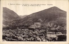 CPA Embrun vue generale au fond la Vallee de Crevoux Parpaillon a droite pic de Meaile 